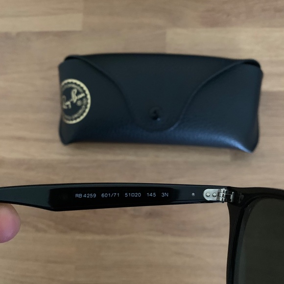 Ray Ban Sunglasses - Picture 7 of 8